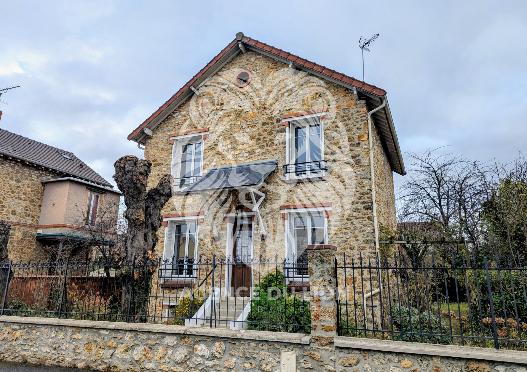 Agence immobilière de AGENCE DU LION